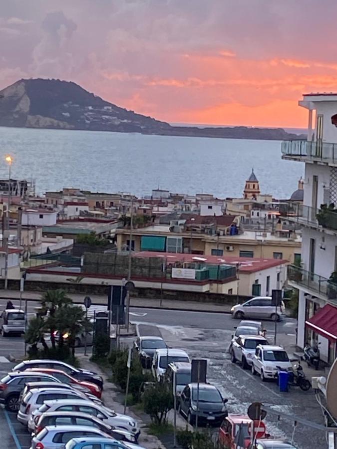 La Casa Di Giu Lejlighed Pozzuoli Eksteriør billede